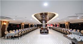 Du thuyền Halora Nova